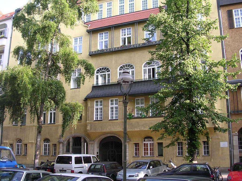 Hotel Pension Waizenegger Am Kurfuerstendamm Berlin Exterior photo
